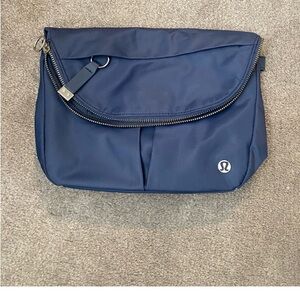 🎉SOLD🎉 NAVY BLUE 5L FESTIVAL BAG